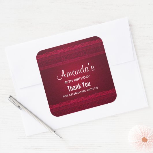 ファンシー&赤エレガント背景のスタイリッシュ誕生日 スクエアシール (封筒)