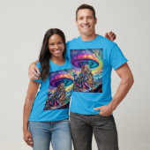 ファンタジーかわいいキノコの虹の空 Tシャツ (ユニセックス)