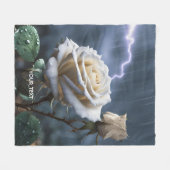 ファンタジーかわいいバラレイン照明 フリースブランケット (正面(横))