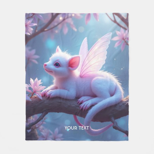ファンタジーかわいいピンクの生き物の森 フリースブランケット (正面)