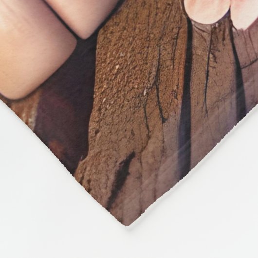 ファンタジーかわいいベビーヒツジ狼 フリースブランケット (角)