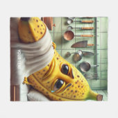 ファンタジーかわいい感じバートバナナ フリースブランケット (正面(横))
