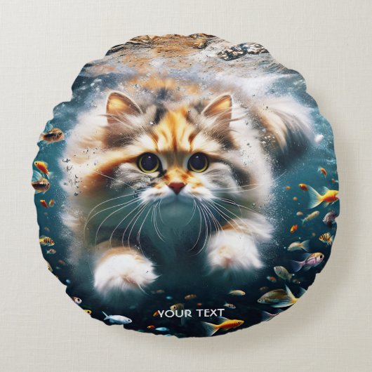 ファンタジーかわいい猫が水中で泳ぐ ラウンドクッション (正面)