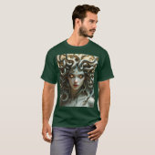 ファンタジーかわいい黄色い目のヘビ Tシャツ (正面フル)