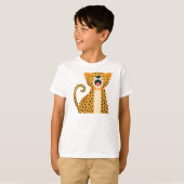 ファンタジーなサファリの動物、あくびをするチーターのキャラクター Tシャツ (正面フル)