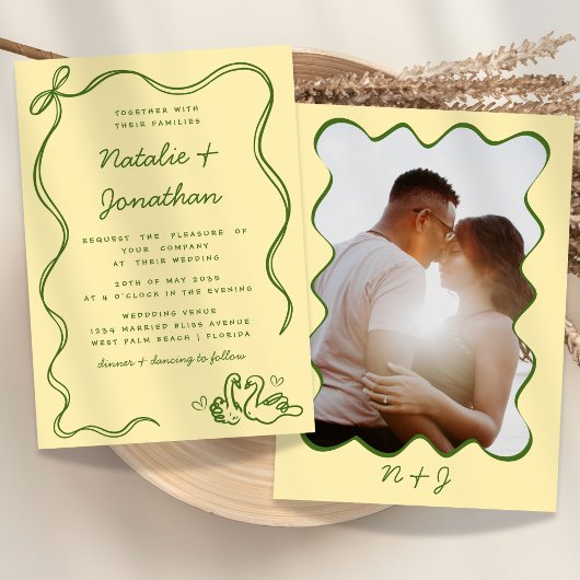 ファンタジーな落書きモノグラムの黄色い結婚式 招待状