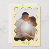 ファンタジーな落書きモノグラムの黄色い結婚式 招待状 (裏面)