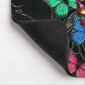 ファンタジーのスカルおよび着色された蝶 マウスパッド (コーナー)