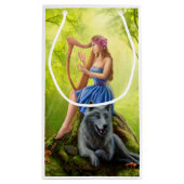 ファンタジーの女の子の妖精および友人のオオカミ。 ハープを演奏します スモールペーパーバッグ (裏面)