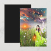 ファンタジーの妖精が夕日にランタンを持つ (正面/裏面)