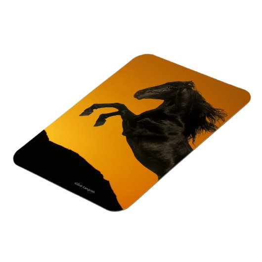 ファンタジーの馬：山の夕日 マグネット (左側)