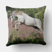 ファンタジーの馬: 春のギャロップ クッション (裏面)