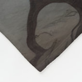 ファンタジーカラスの木の暗闇 フリースブランケット (角)