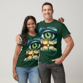 ファンタジーキュートグリーンアイズパリ Tシャツ (ユニセックス)