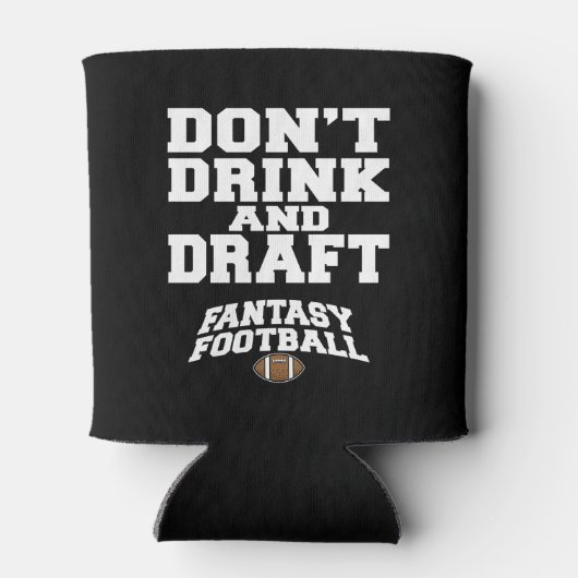 ファンタジーサッカーは飲まず荷車を引くない – 黒 缶クーラー (裏面)