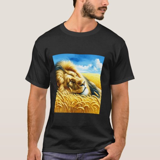 ファンタジー小麦寝そべるライオン Tシャツ (正面)