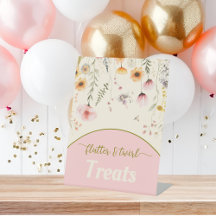 ファンタジー山花妖精はペデスタルサインを扱う