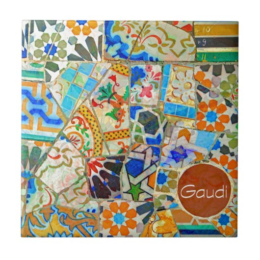 ファンタジー。 Gaudi。 写真2 タイル (正面)