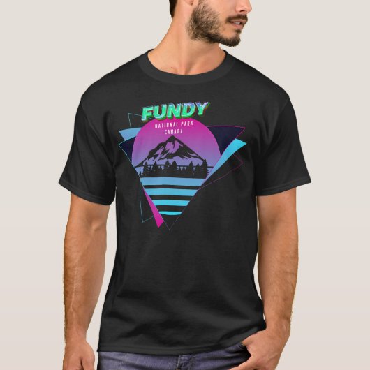 ファンディ – カナディアンナショナルパークレトロ土産 Tシャツ (正面)