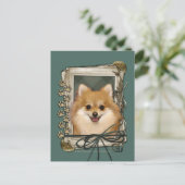 ファーザーズの日 – 石の前足 – ポメラニア犬 ポストカード (スタンド正面)