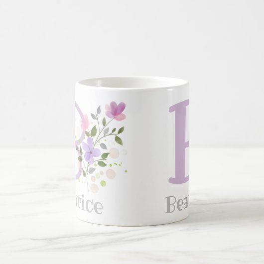 ファーストイニシャルプラス名ビートライス花つき コーヒーマグカップ (中央)