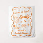 ファーストスプリッツの愛のブライダルシャワー タペストリー (正面)