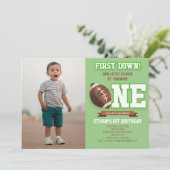 ファーストダウンフットボールグリーンONE誕生日パーティー 招待状 (スタンド正面)