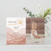 ファーストトリップのまわりにサン誕生日フォト招待状 サンキューカード (スタンド正面)