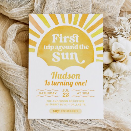 ファーストトリップのまわりにザサンファースト誕生日 招待状