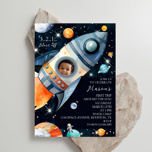 ファーストトリップのまわりにザサンフォトロケット誕生日 招待状