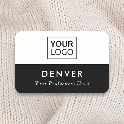 ファーストネームのタイトルロゴの白黒または任意の色 名札