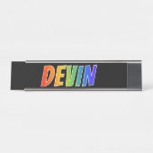 ファーストネーム「DEVIN」:おもしろいレインボーカラーリング デスクネームプレート (正面)