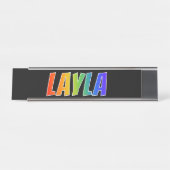 ファーストネーム「LAYLA」:おもしろいレインボーカラー デスクネームプレート (正面)