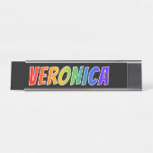 ファーストネーム「VERONICA」:おもしろいレインボーカラーリング デスクネームプレート (正面)