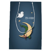 ファーストハロウィーンベビーブー魔女を幽霊で覗く ミディアムペーパーバッグ (裏面)