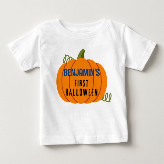 ファーストハロウィーンTシャツ、パーソナライズネームボーイ ベビーTシャツ (正面)