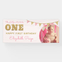 ファーストバースデー おめでとう！ピンクとゴールドの1歳の誕生日