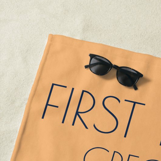 ファーストメ航海のート船の名カスタム前の船舶車輪 ビーチタオル (インサイチュ)