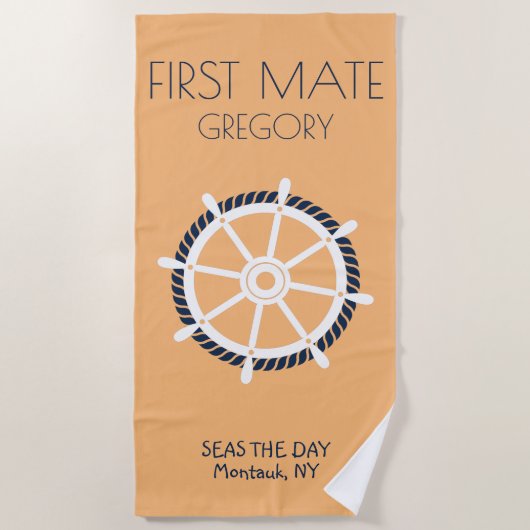 ファーストメ航海のート船の名カスタム前の船舶車輪 ビーチタオル (正面)