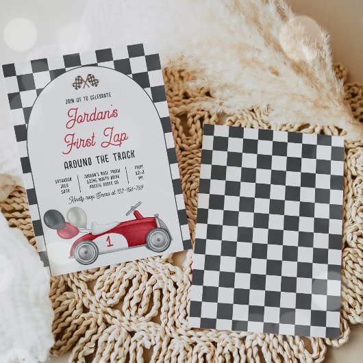 ファーストラップのまわりにザトラックレースカー1st誕生日 招待状