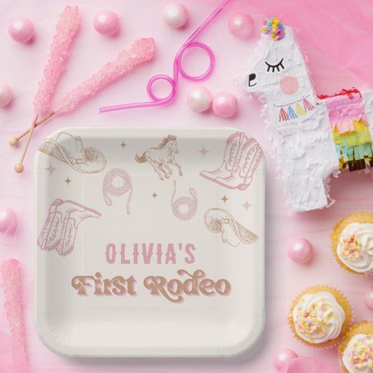 ファーストロデオウエスタンピンク女性のカーボーイ誕生日 ペーパープレート (パーティー)