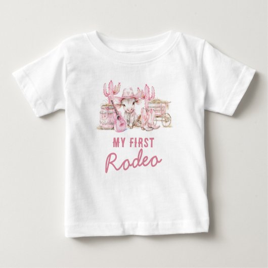 ファーストロデオカントリー女性のカーボーイ誕生日 ベビーTシャツ (正面)