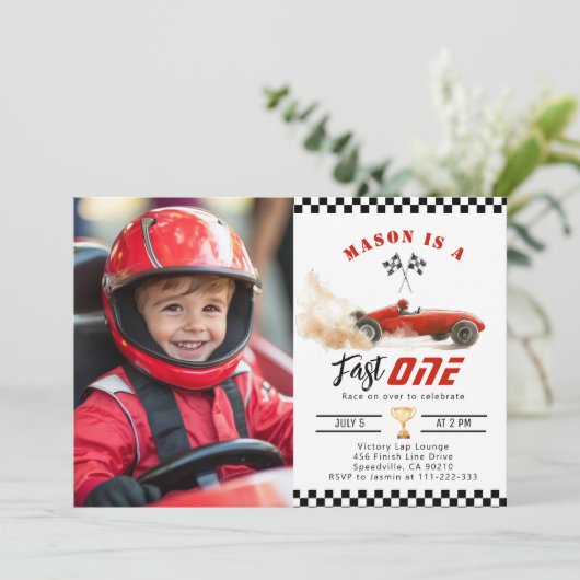 ファーストワンレッドフォトレースカーボーイ1歳の誕生日 招待状 (スタンド正面)