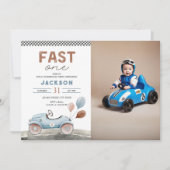 ファーストワンレーシングカーブルーボーイファーストフォト誕生日 招待状 (正面)