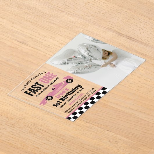 ファーストワンレースカーガール1st誕生日パーティー写真 アクリル招待状 (レイダウン)