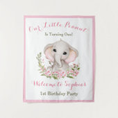 ファースト誕生日ガールエレファントウェルカムサインタペストリー タペストリー (正面)