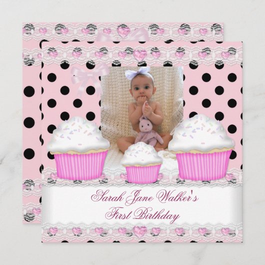 ファースト誕生日ガールピンクカップケーキ白黒ベビー 招待状 (正面/裏面)