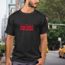 ファースト・ファースト・ファースト・デーのレッドレターのユーモア Tシャツ