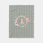 ファースト・ホーリー・コミュニオン・フローラ・クロス・ガールズ・セージ・ピンク フリースブランケット (正面)