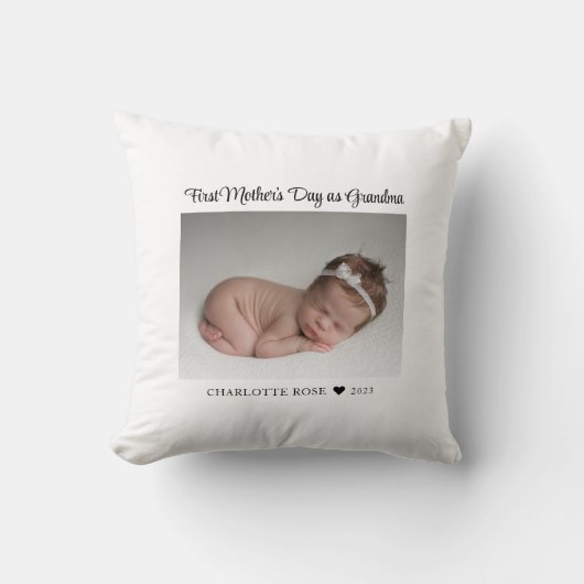 ファースト・マザーズ・デイ新おばあちゃんのベビー写真 クッション (正面)